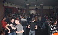 Q bar preplavljen dobrom atmosferom