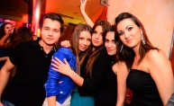 Mlađahna ekipa u Vertigo baru hotela Antiunović