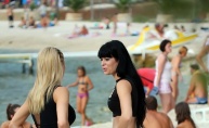 Sexy bikini party @ Pacino Beach bar, Puntižela