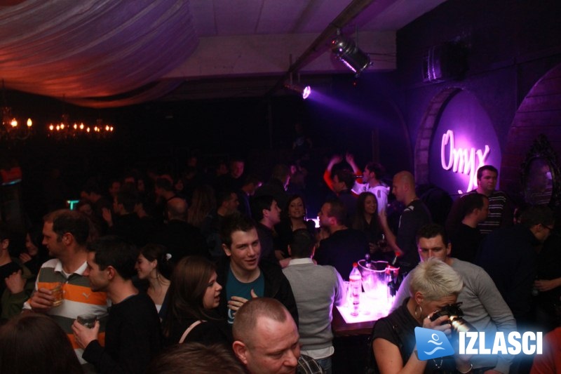 House hitovi tutnje Onyx Clubom