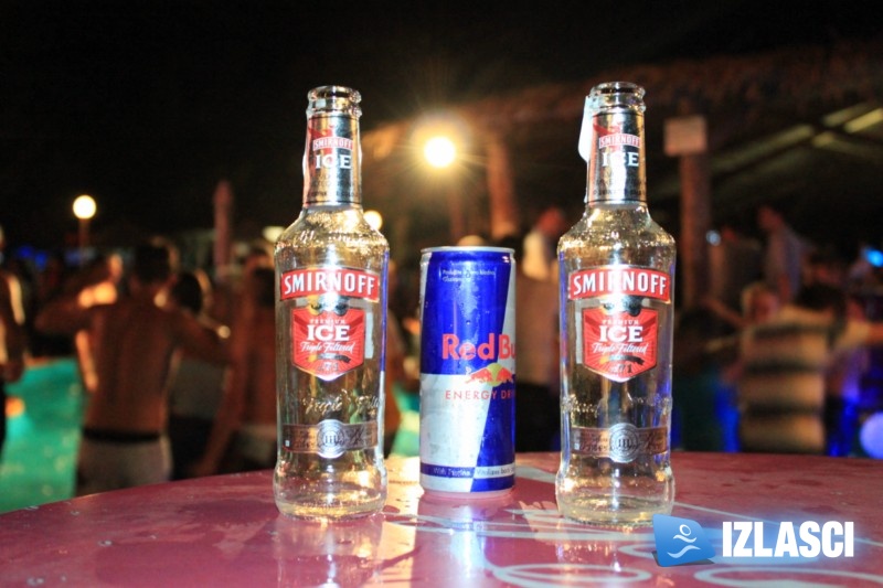  Neumorna Wet T-Shirt Smirnoff ekipa u Dali-u