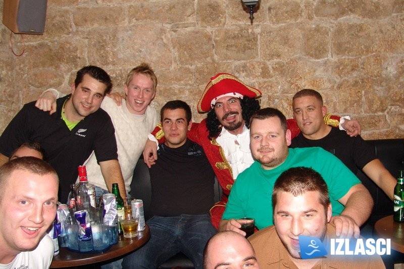 Irish pub ugostio Captain Morgana