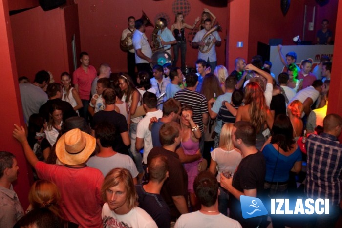 Kočani orkestar u Makina Exit clubu