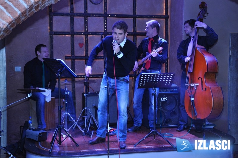 By the way - Pepe Rosso pleše