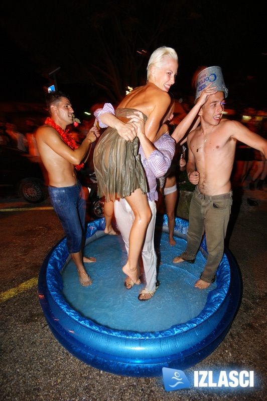 Wet T-Shirt osvježio klub Jungle na Krku