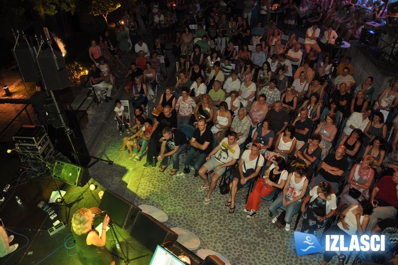 Koncert Vanne na Trsatskoj Gradini