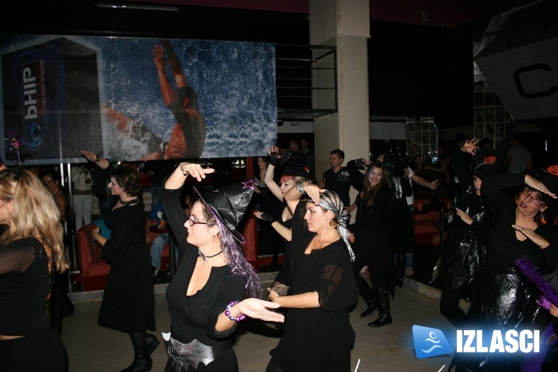 Zumba vještice i vukodlaci zaplesali na Halloween partyju u Loopu