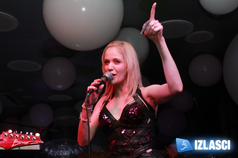 'Žena, majka, kraljica' Jelena Rozga raspametila Terminal Club