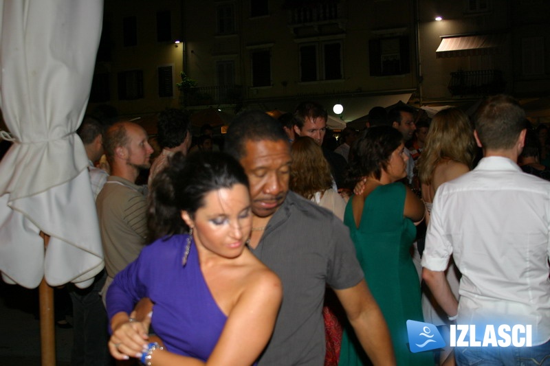 Vrući Salsa festival rasplesao ulice Rovinja