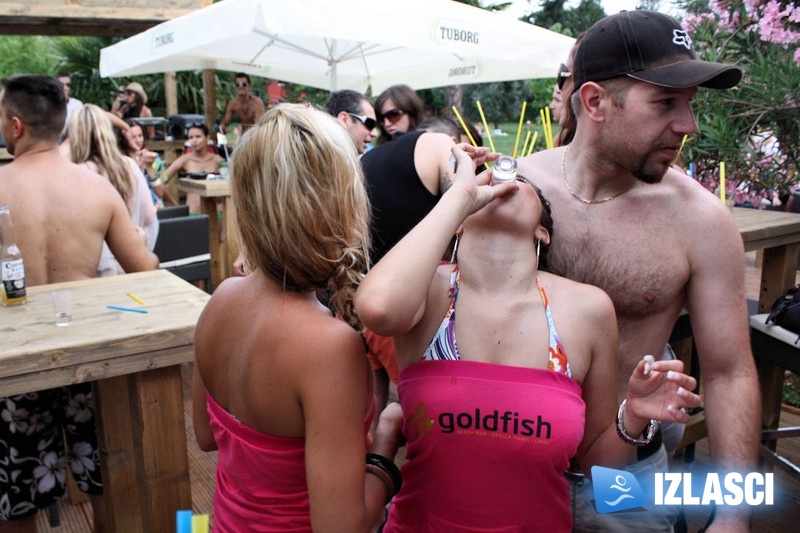 Pokušaj After beach partya u Goldfishu unatoč lošem vremenu