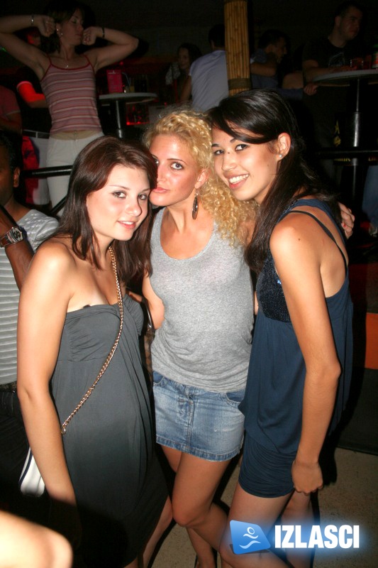Club Plava subotom prepun turista