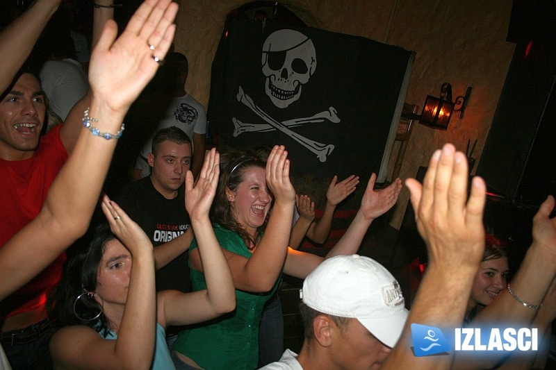 Otvorenje zimske sezone u Pirate pub-u uz grupu E.T.