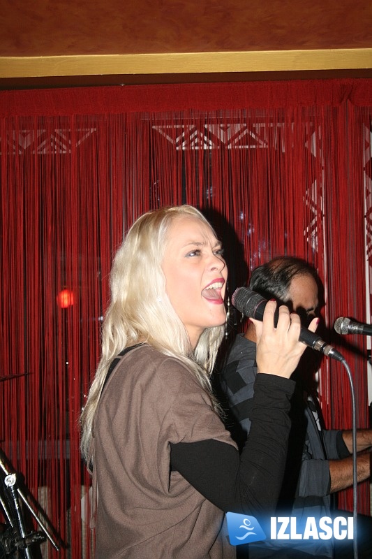 Live svirka grupe Cabaret u Zenu