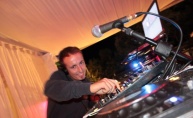 Casanova beach bar okupana dobrim ritmovima