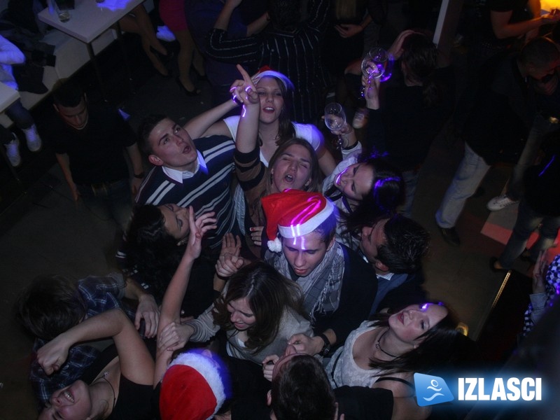 Crazy Garage X-mass (Garage Ultra lounge)