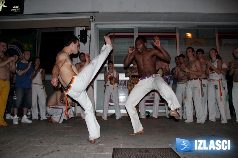 Capoeira night u Maat baru