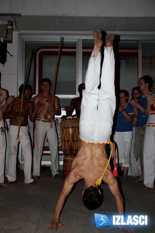 Capoeira night u Maat baru