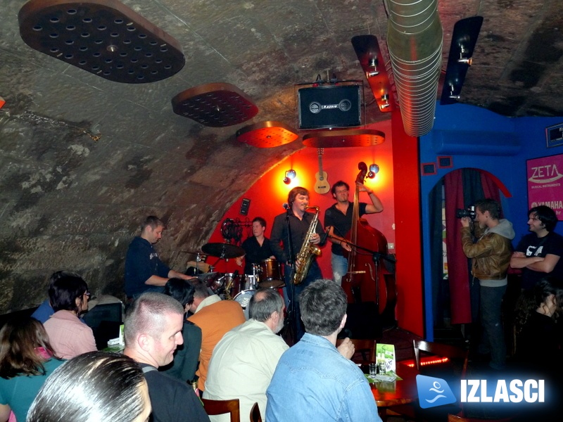 Prestavljanje "Jazz Conections" knjige uz ugodnu svirku - Caffe Jazz Tunel