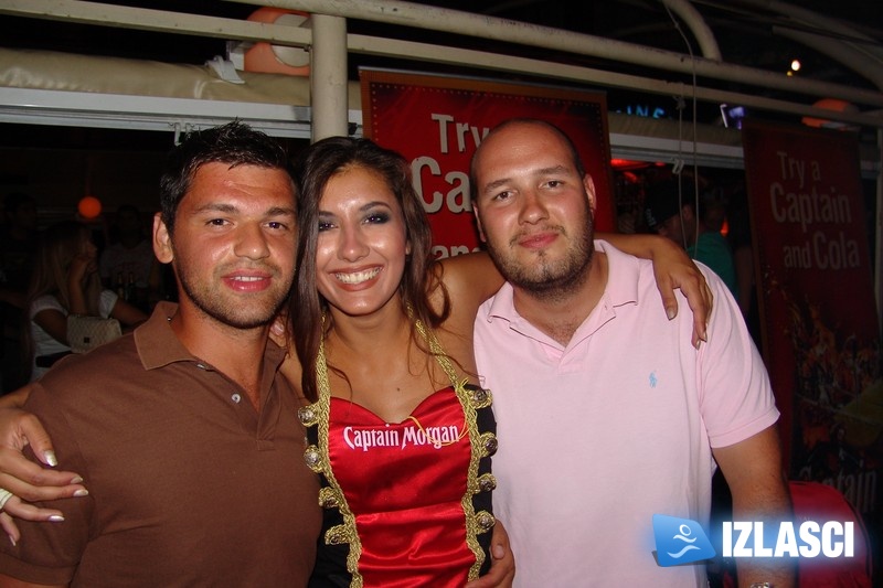 Captain Morgan party u klubu Marineta, Makarska