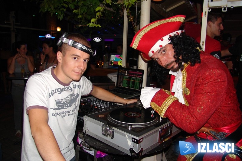 Captain Morgan party u klubu Marineta, Makarska