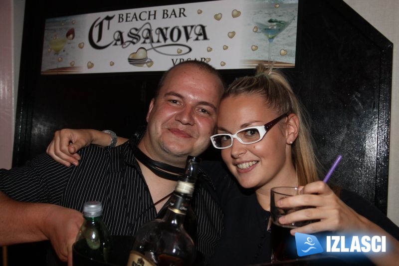 Živahni Casanova beach bar sa Joletom u glavnoj  ulozi