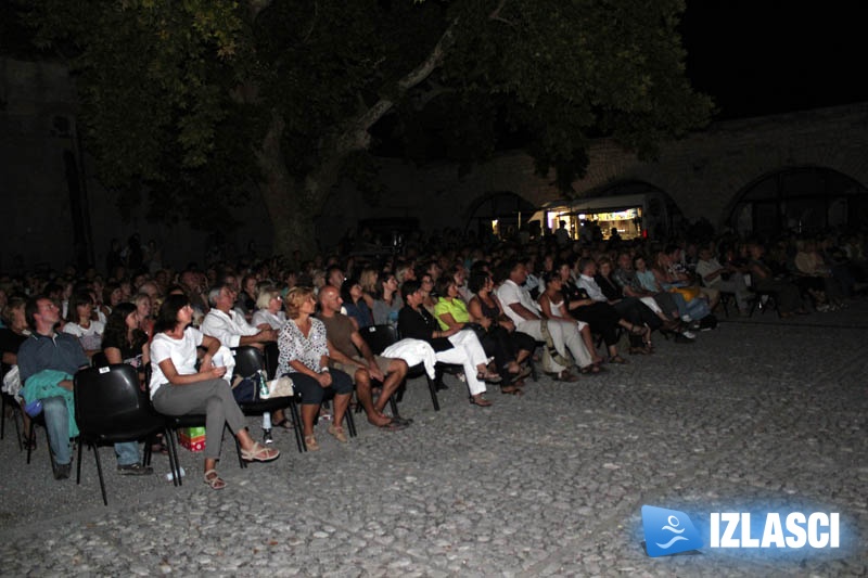 Romantika uz Massima Savića na pulskom Kaštelu