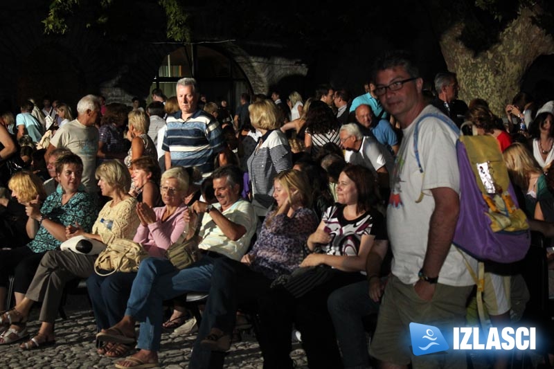 Romantika uz Massima Savića na pulskom Kaštelu