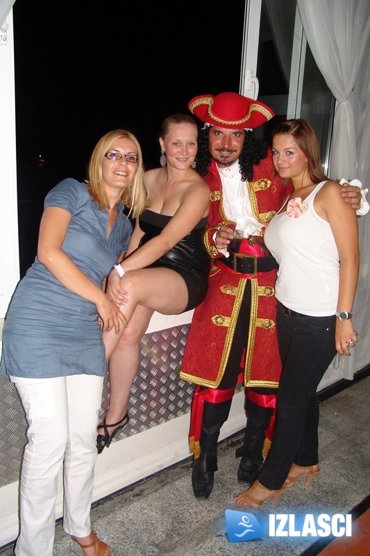 Captain Morgan škicao komade u Exitu, Vodice