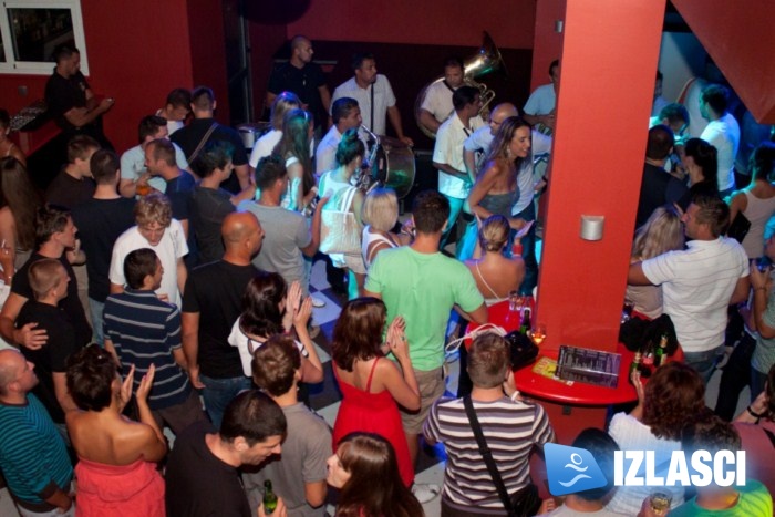 Kočani orkestar u Makina Exit clubu