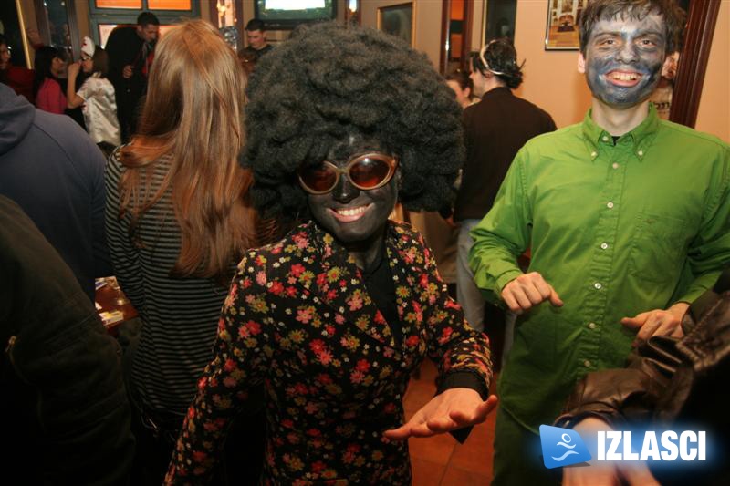 Samoborski Fašnik u šatoru uz Joleta pa u Old Nick`s pub sa maskama