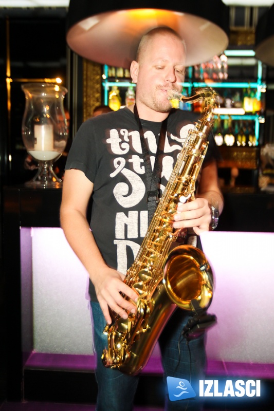 House & SAX LIVE u lounge baru Jackie Brown