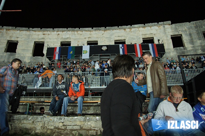Ice Fever: Medveščak i Olimpija - prvi moderni gladijatori u Areni Pula