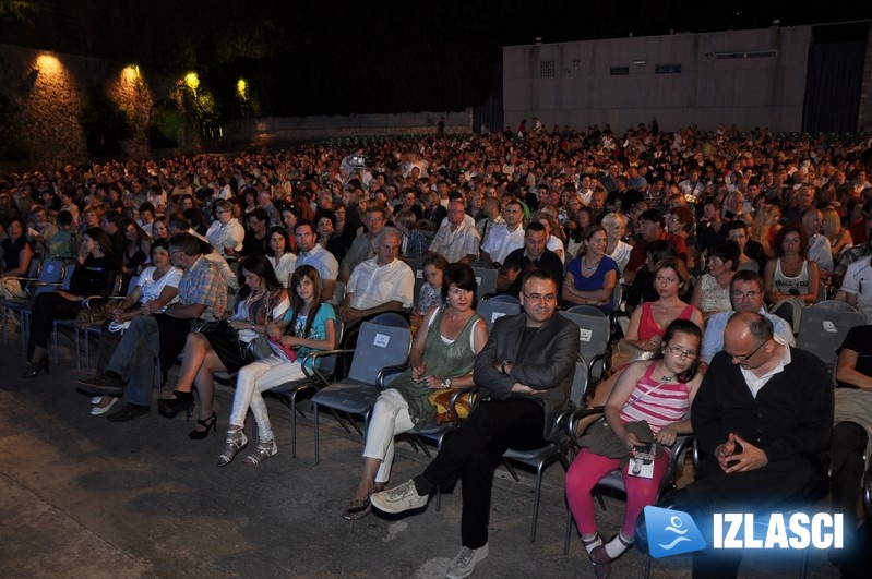 Koncert Maksima Mrvice na Ljetnoj pozornici u Opatiji