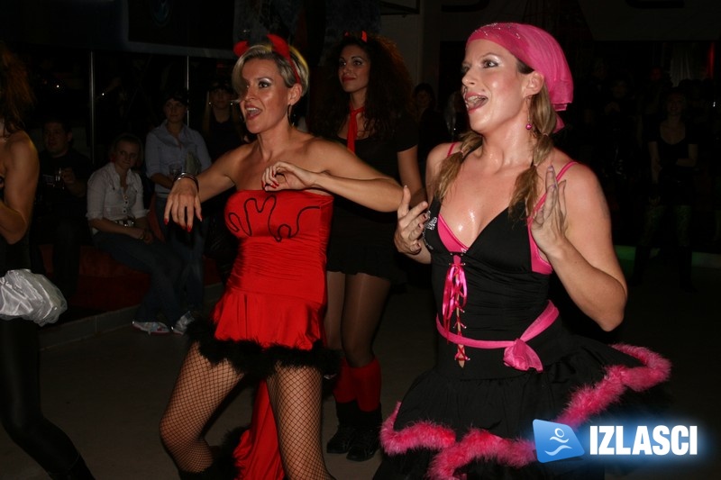 Zumba vještice i vukodlaci zaplesali na Halloween partyju u Loopu