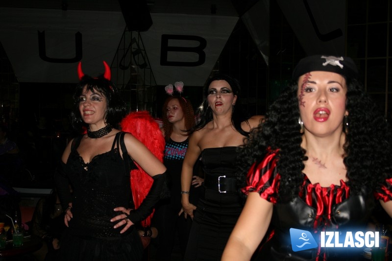 Zumba vještice i vukodlaci zaplesali na Halloween partyju u Loopu