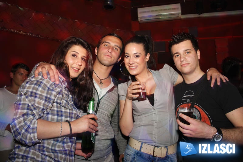Student party u Klubu Uljanik