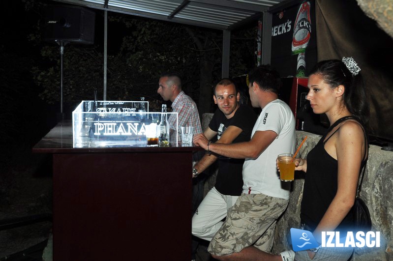 Veliki Ballantine's party u Phanas beach baru