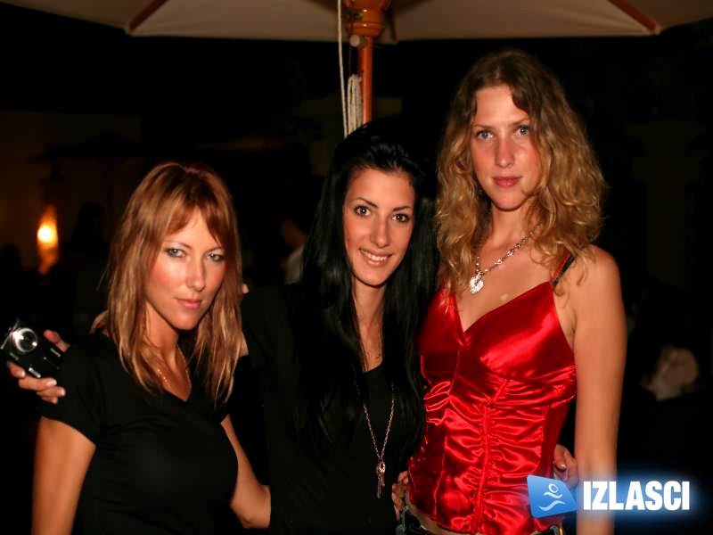 “Glamour fashion show” u cocktail baru Daylight u Umagu 