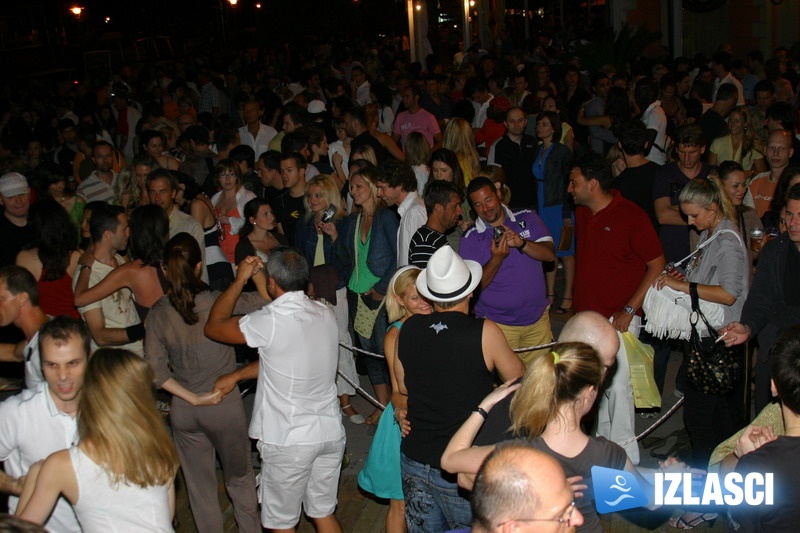 Vrući Salsa festival rasplesao ulice Rovinja