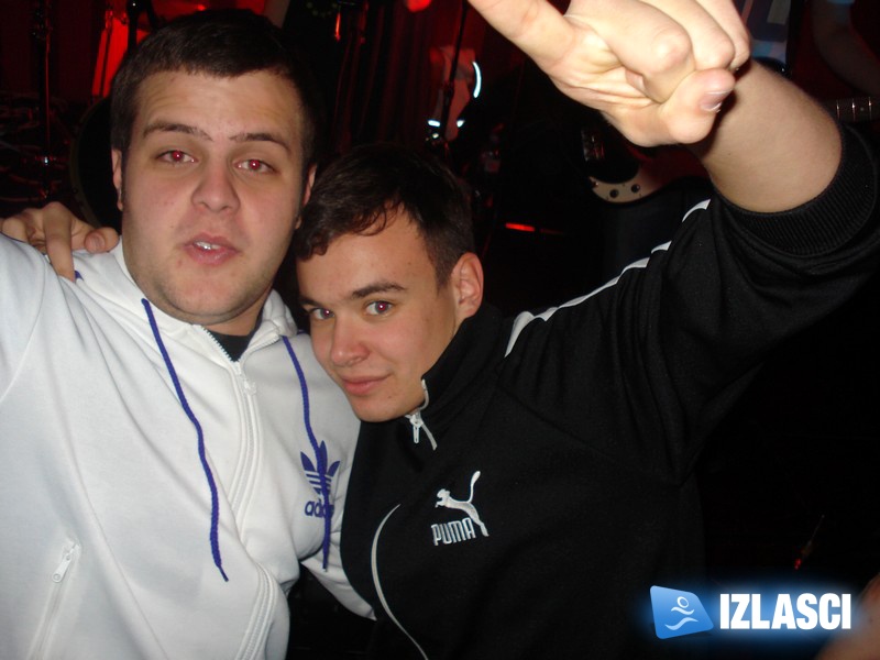 Quasimodo rasplesala srpska grupa Oružjem Protivu Otmičara 
